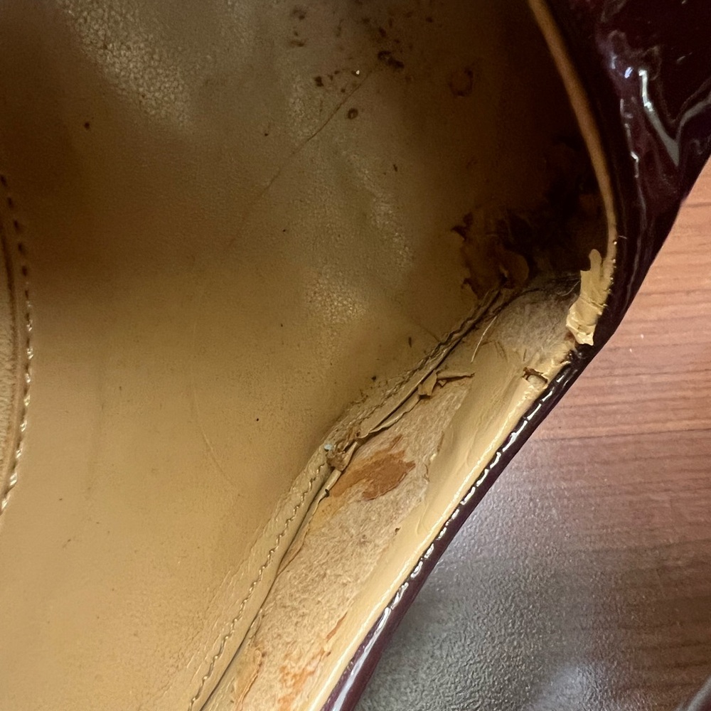 Banana Republic Burgundy Faux Patent Leather Chunky Heeled Pumps Size 7.5 - Picture 8 of 11
